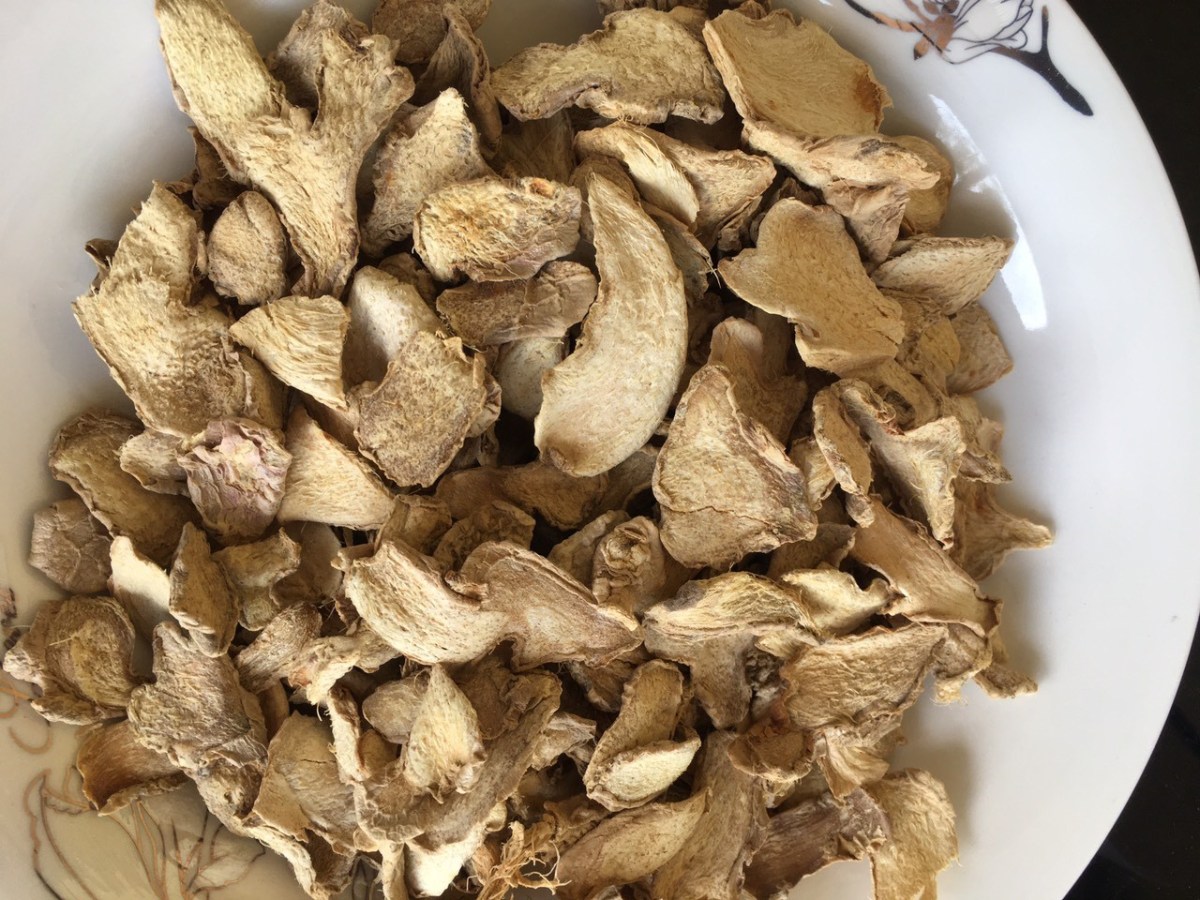 Dehydrated ginger slices